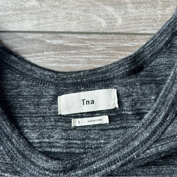 Aritzia TNA Alder Top Marled Dark Grey Raglan Long Sleeve - Picture 9 of 13